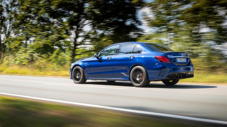  Mercedes-AMG C63 S (W205) 2018 года  (WW) (фото 35 из 44)
